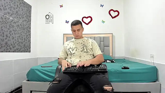 simookeler online show from October 16, 12:46 pm