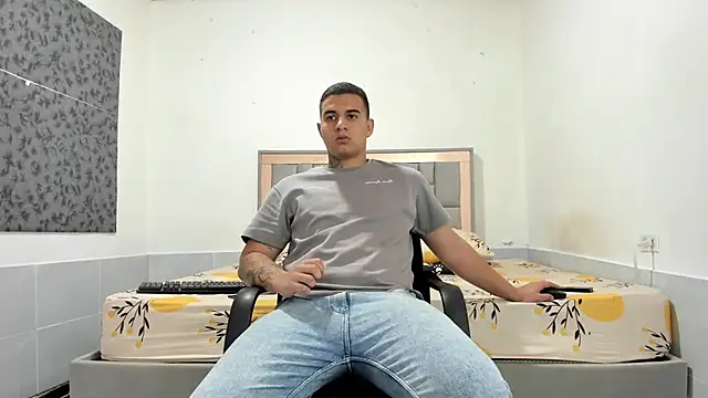 simookeler online show from January 15, 11:41 pm