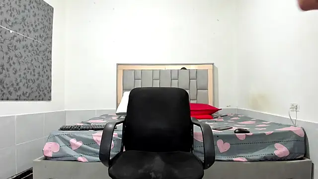 simookeler online show from December 5, 11:09 am