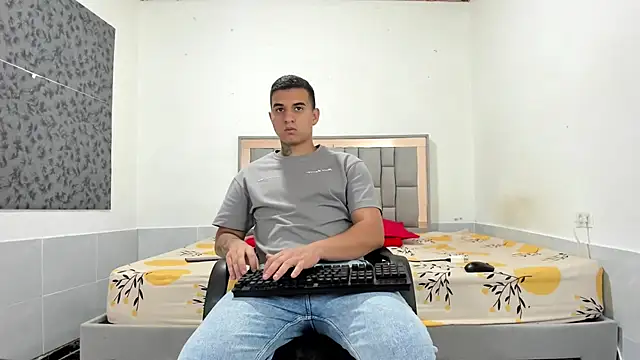 simookeler online show from November 26, 1:49 am