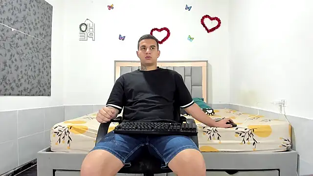 simookeler online show from October 21, 3:06 am