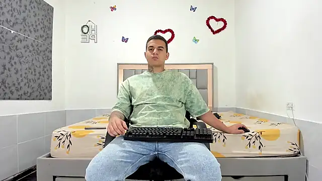 simookeler online show from October 23, 1:15 am