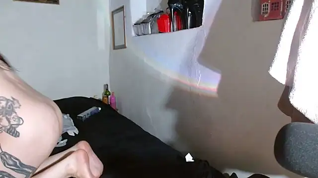 kittenlizz online show from October 18, 4:53 pm