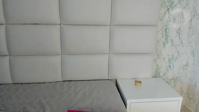 MIA  SAENZ online show from February 27, 3:05 pm