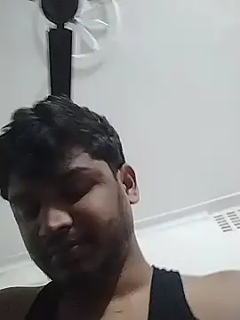 Snapshot of heartless__95 chatting on January 17, 4:27 am heartless 95 online show from January 17, 4:27 am