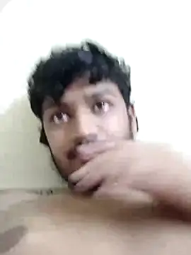 Snapshot of heartless__95 chatting on October 25, 12:43 am heartless 95 online show from October 25, 12:43 am