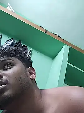 Snapshot of heartless__95 chatting on February 6, 4:47 pm heartless 95 online show from February 6, 4:47 pm