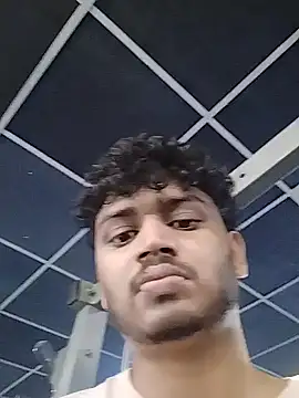 Snapshot of heartless__95 chatting on November 23, 2:32 am heartless 95 online show from November 23, 2:32 am