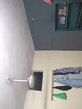 Snapshot of heartless__95 chatting on October 26, 3:29 am heartless 95 online show from October 26, 3:29 am