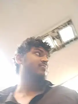 Snapshot of heartless__95 chatting on November 7, 5:56 am heartless 95 online show from November 7, 5:56 am