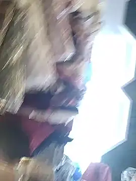 Snapshot of heartless__95 chatting on December 2, 8:05 am heartless 95 online show from December 2, 8:05 am