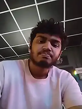 Snapshot of heartless__95 chatting on November 9, 2:04 am heartless 95 online show from November 9, 2:04 am