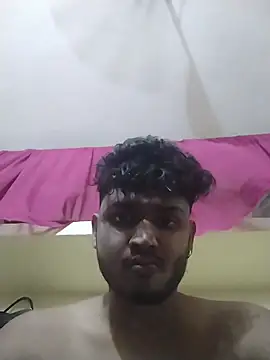 Snapshot of heartless__95 chatting on June 19, 1:39 pm heartless 95 online show from June 19, 1:39 pm