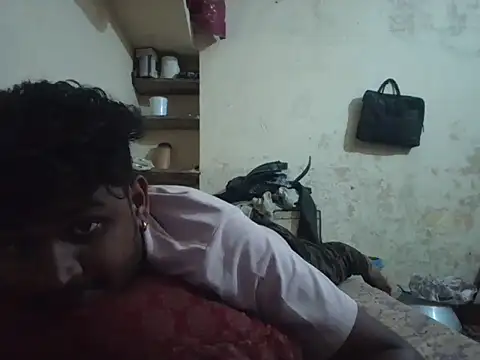 Snapshot of heartless__95 chatting on June 22, 2:36 pm heartless 95 online show from June 22, 2:36 pm