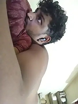 Snapshot of heartless__95 chatting on July 14, 4:24 pm heartless 95 online show from July 14, 4:24 pm