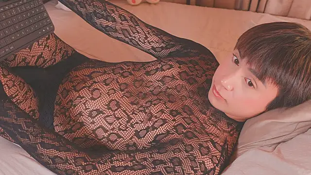 SweetHanson online show from February 15, 8:08 pm