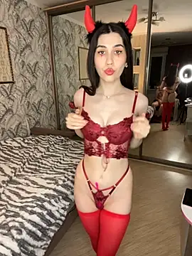 Snapshot of LushLuna chatting on October 31, 3:52 pm LushLuna online show from October 31, 3:52 pm