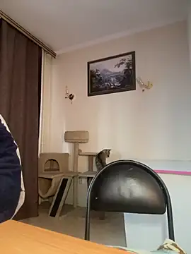LushLuna online show from May 17, 10:48 am