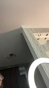 Snapshot of LushLuna chatting on December 3, 4:28 pm LushLuna online show from December 3, 4:28 pm