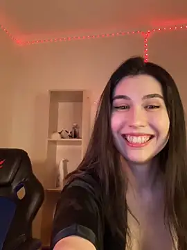 Snapshot of LushLuna chatting on December 7, 5:48 pm LushLuna online show from December 7, 5:48 pm