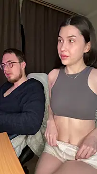 LushLuna online show from March 31, 3:58 pm