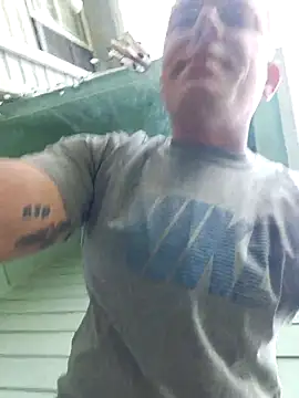 Bigtater1999 online show from May 8, 10:24 pm