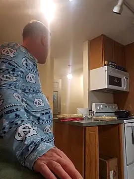 Bigtater1999 online show from March 5, 1:35 am