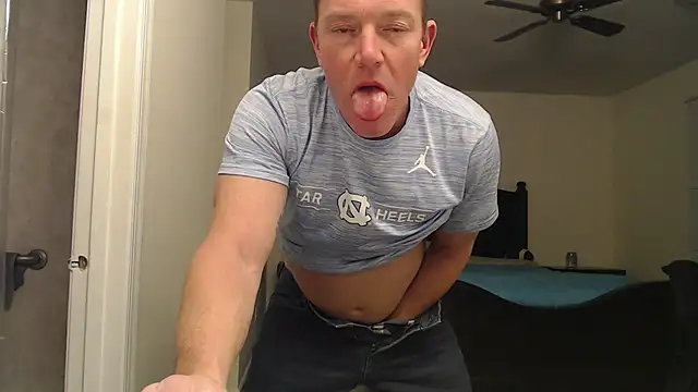 Snapshot of Bigtater1999 chatting on November 30, 2:23 am Bigtater1999 online show from November 30, 2:23 am