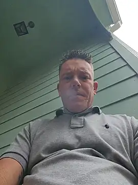 Bigtater1999 online show from April 19, 8:00 pm