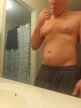 Bigtater1999 online show from March 7, 4:45 pm