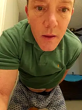 Snapshot of Bigtater1999 chatting on November 27, 7:25 pm Bigtater1999 online show from November 27, 7:25 pm