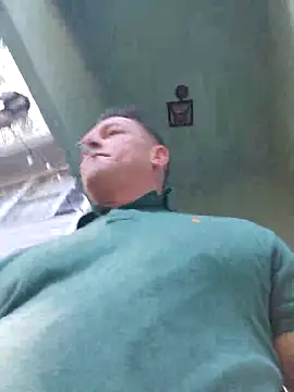 Bigtater1999 online show from April 23, 8:54 pm