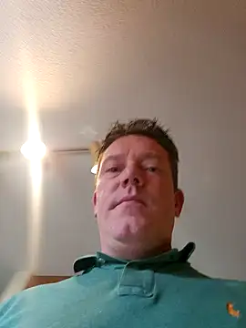 Bigtater1999 online show from April 13, 8:57 pm