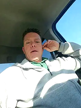 Bigtater1999 online show from March 4, 1:30 pm