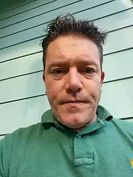 Bigtater1999 online show from March 31, 9:28 pm