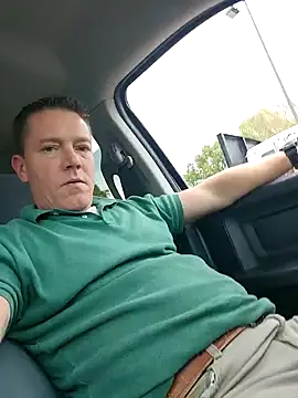 Snapshot of Bigtater1999 chatting on October 21, 9:36 pm Bigtater1999 online show from October 21, 9:36 pm