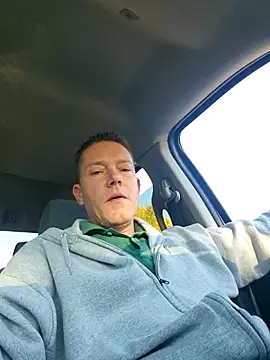 Snapshot of Bigtater1999 chatting on November 6, 12:42 pm Bigtater1999 online show from November 6, 12:42 pm