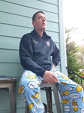 Snapshot of Bigtater1999 chatting on November 16, 1:16 pm Bigtater1999 online show from November 16, 1:16 pm