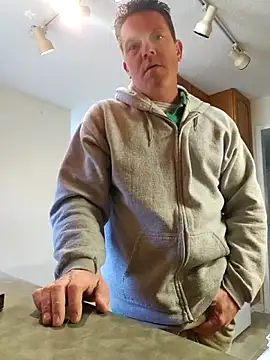 Bigtater1999 online show from March 28, 9:49 pm