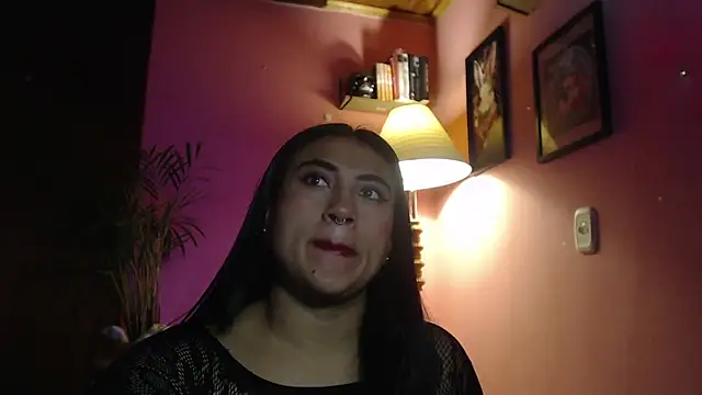 bunnyemilyrose36 online show from December 23, 7:51 am