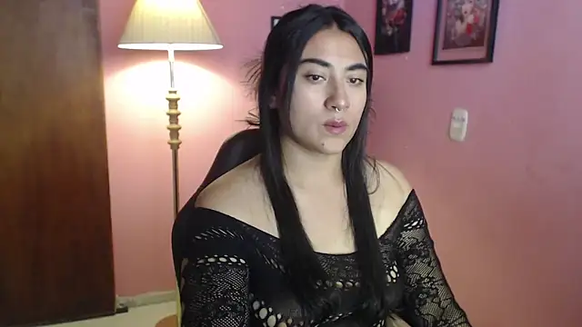 bunnyemilyrose36 online show from May 21, 3:09 pm