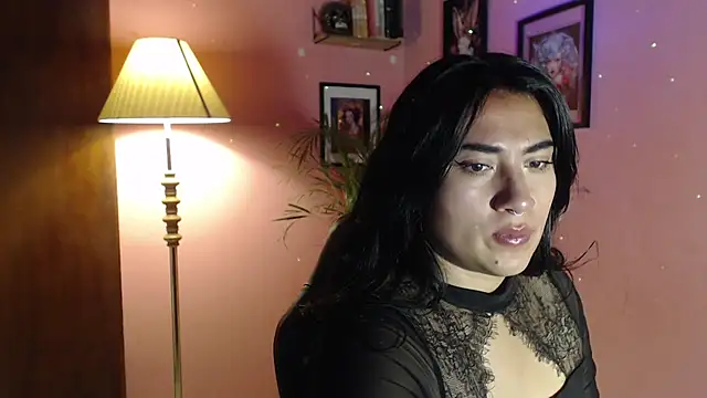 bunnyemilyrose36 online show from May 26, 7:39 am