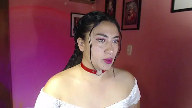 Snapshot of bunnyemilyrose36 chatting on October 31, 8:11 am bunnyemilyrose36 online show from October 31, 8:11 am