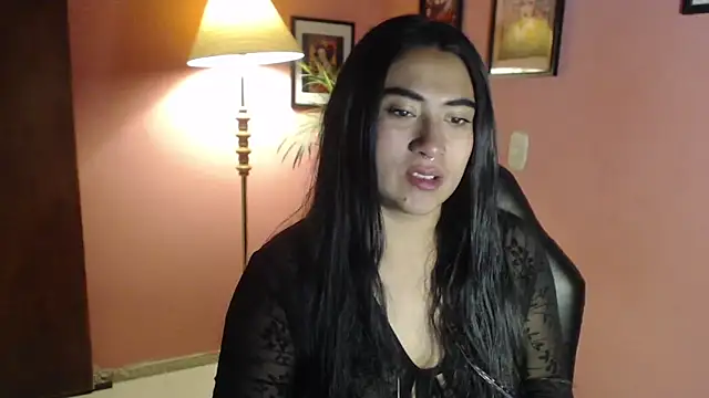 bunnyemilyrose36 online show from April 18, 8:16 am