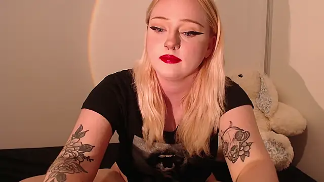 chloe levine online show from September 10, 1:48 am