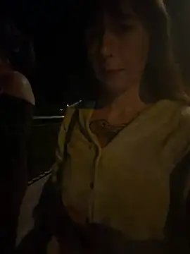 lizzardqueeen online show from April 21, 2:47 am