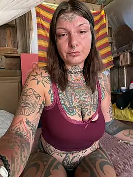 lizzardqueeen online show from July 27, 1:29 pm