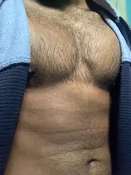 Snapshot of Vampire_xoxo chatting on January 5, 4:04 am Vampire xoxo online show from January 5, 4:04 am