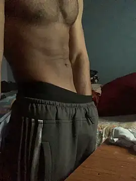 Snapshot of Vampire_xoxo chatting on January 4, 3:29 am Vampire xoxo online show from January 4, 3:29 am