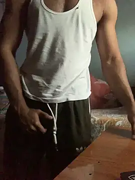 Snapshot of Vampire_xoxo chatting on January 5, 11:15 am Vampire xoxo online show from January 5, 11:15 am